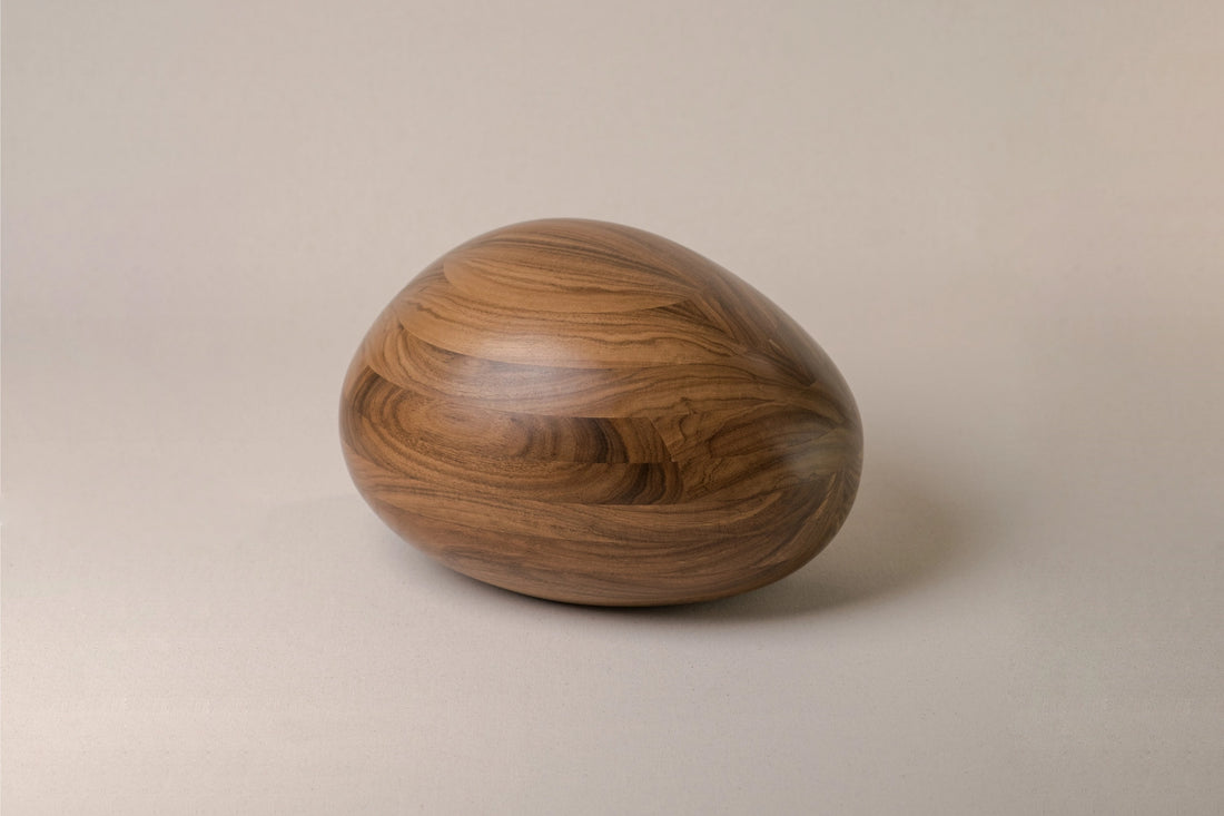 Laurel Urn | River Stone