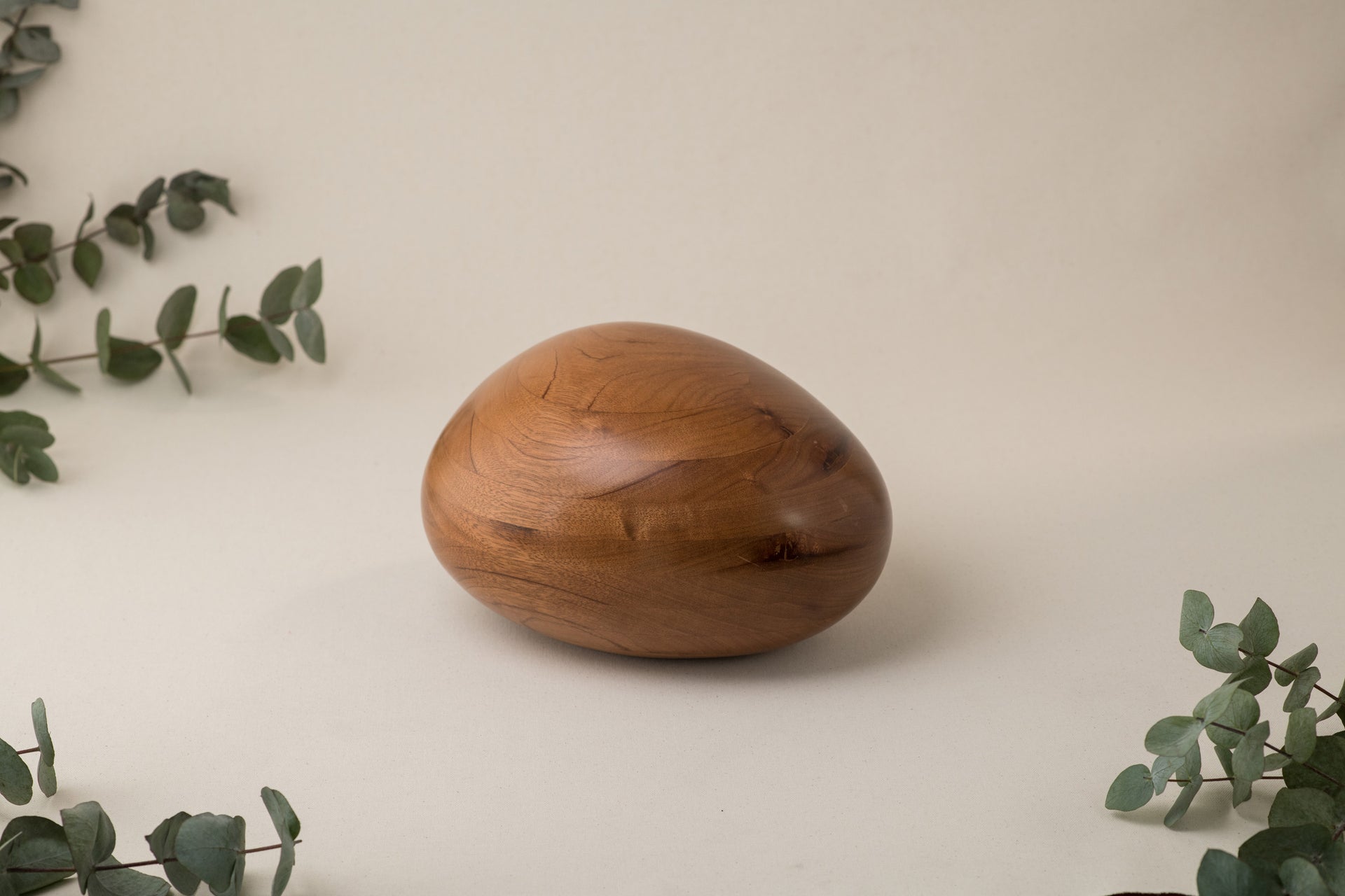 Crabwood Urn | River Stone