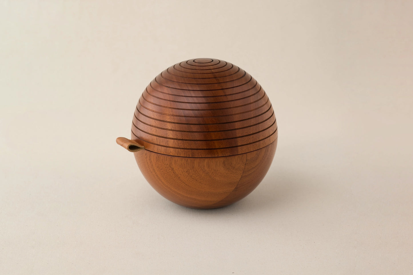 Mahogany Urn | Pure Love